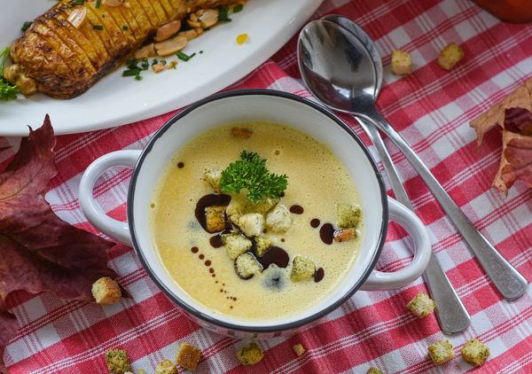 Gorący temat: jesiennych grzybobranie a domowe zupy